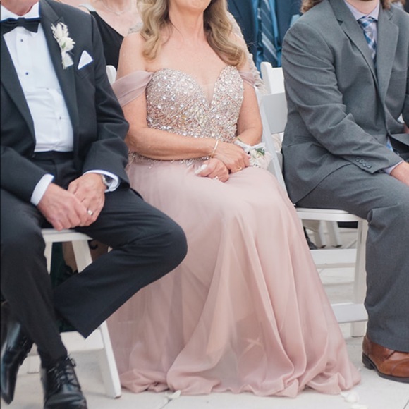 Stunning mother of the bride dress beaded - Picture 6 of 13